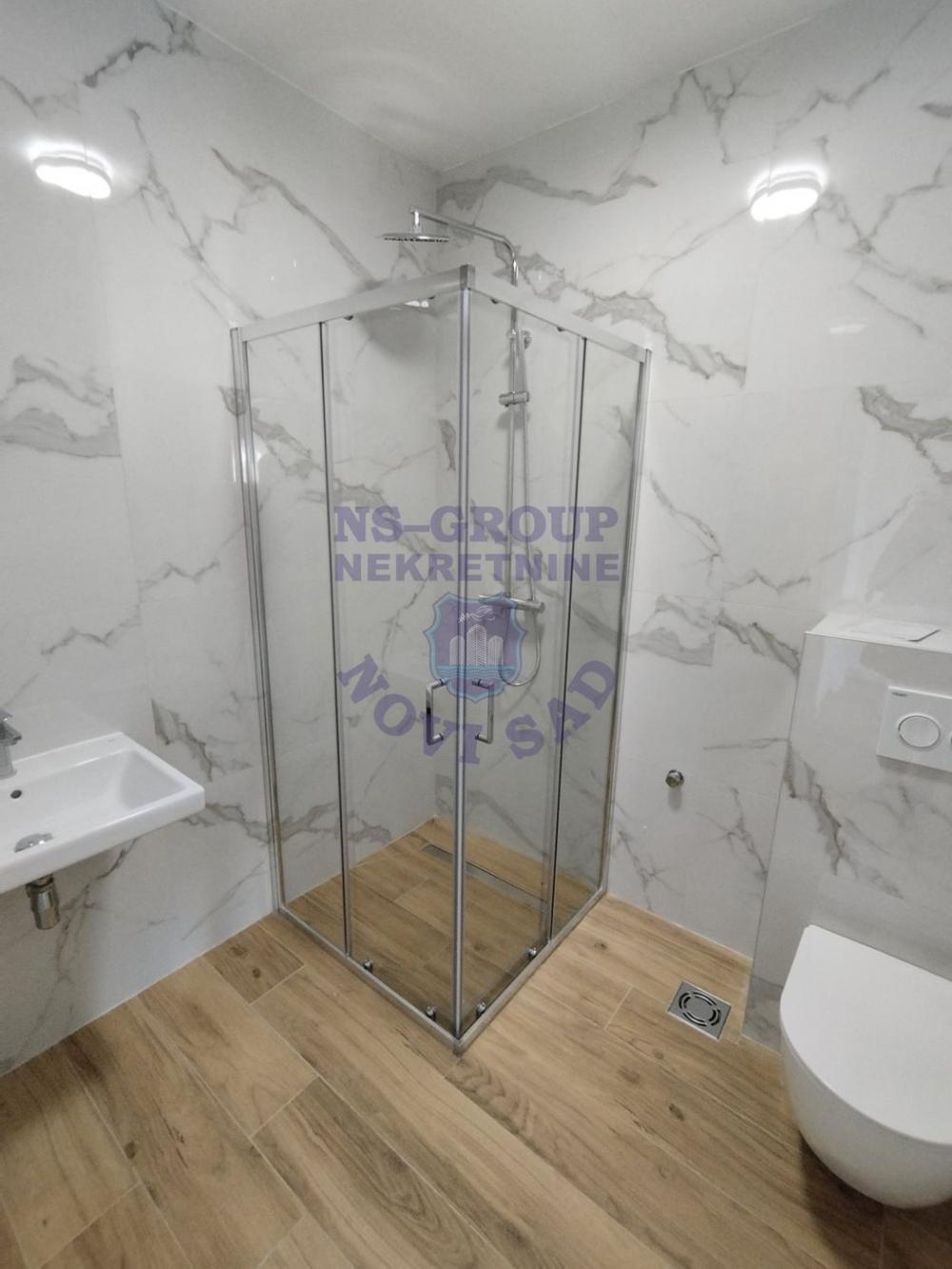 Slika 7 - Četvorosoban, 257820m2, Telep Novi Sad, sa terasom