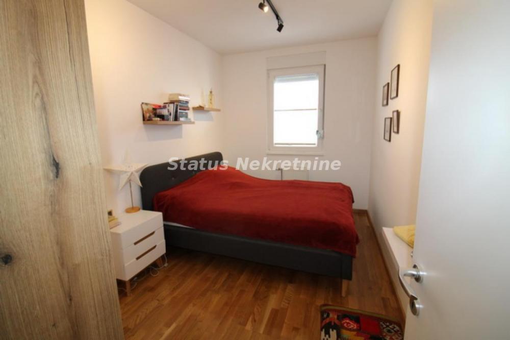 Slika 11 - Petrovaradin-Nov,Odličan Trosonab stan-sa svojim Parkink Mestom