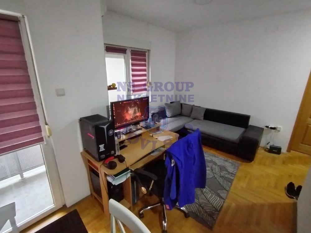 Slika 1 - Trosoban stan, funkcionalnog rasporeda, centar grada! š. 561047