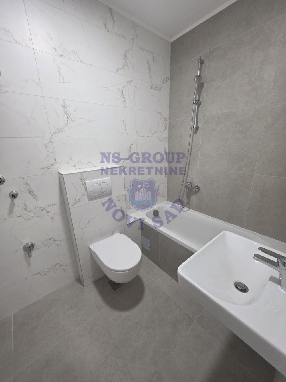 Slika 5 - Dvosoban, 39m2, Petrovaradin Novi Sad, sa terasom