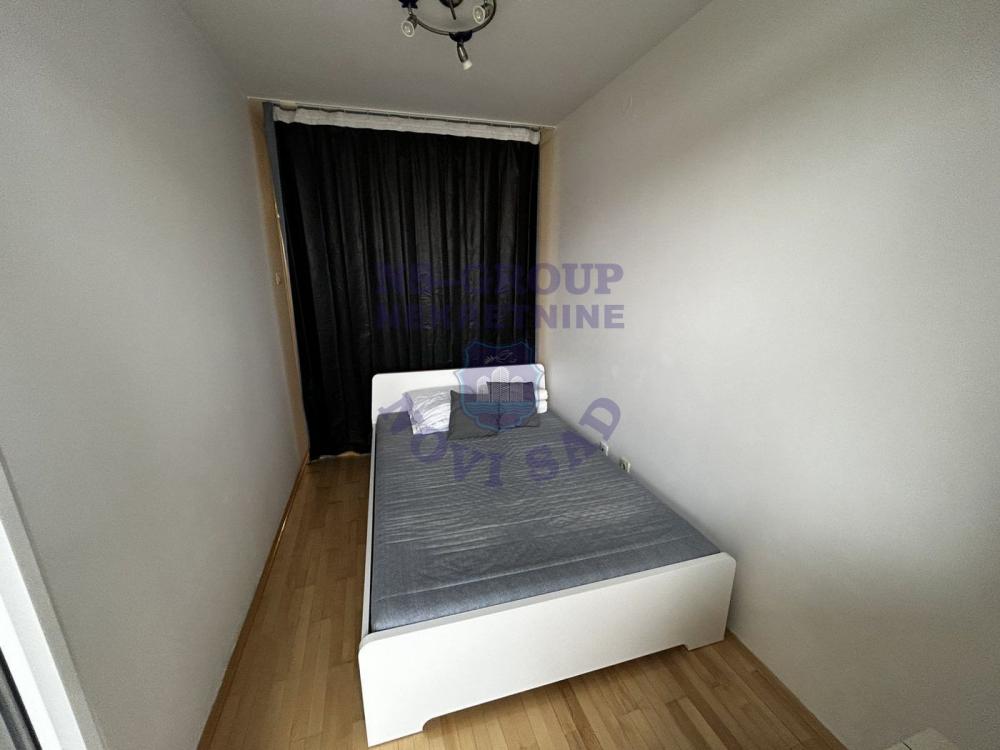 Slika 4 - Dvoiposoban, 48m2, Bulevar Evrope Novi Sad, sa terasom, ima lift