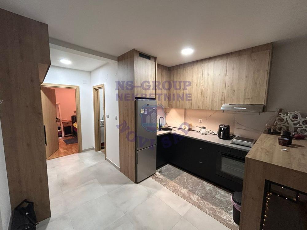 Slika 2 - Jednoiposoban, 34m2, Adice Novi Sad, sa parkingom