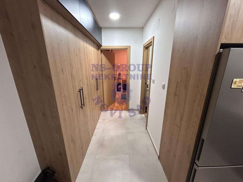 Slika 4 - Jednoiposoban, 34m2, Adice Novi Sad, sa parkingom