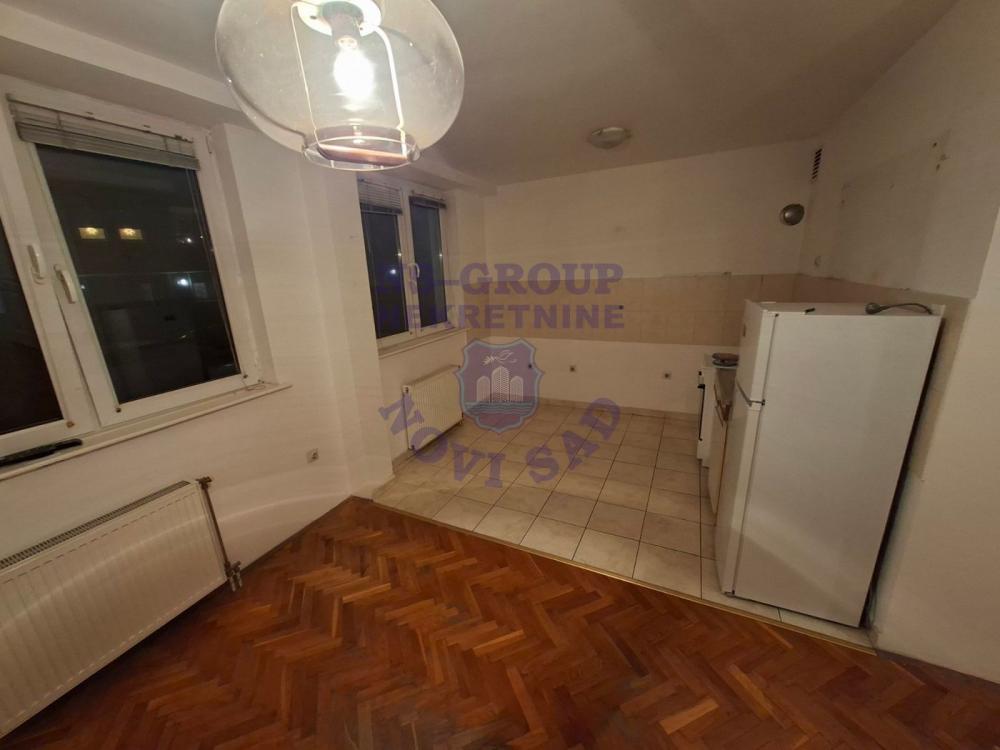 Slika 1 - Dvosoban stan na Novoj Detelinari!