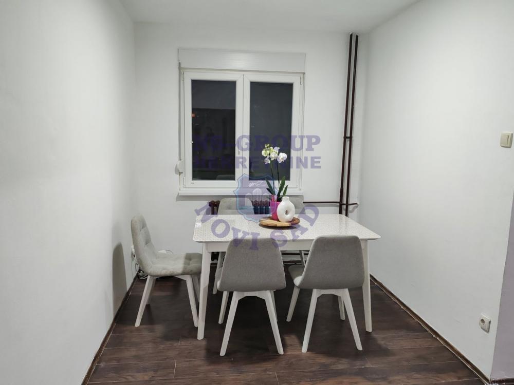 Slika 3 - Trosoban, 74m2, Nova Detelinara Novi Sad, sa terasom