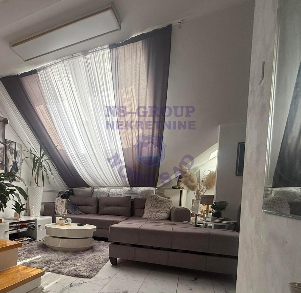 Glavna slika -Odličan stan Nova Detelinara 85m2