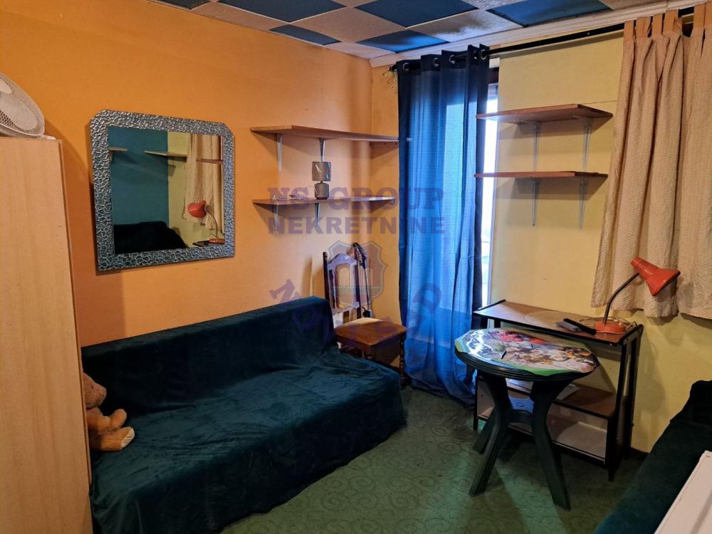 Slika 1 - Prodaja stana, 18m2, Avijatičarsko naselje Novi Sad, ima lift