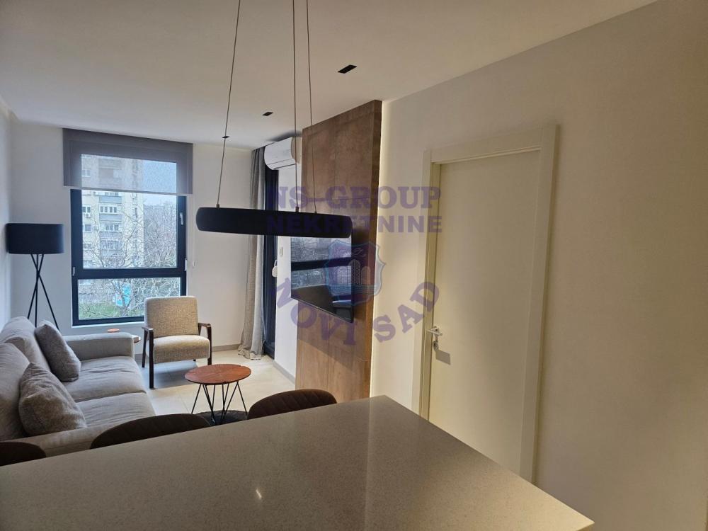 Slika 2 - ODLICAN jednoiposoban stan na Salajci 