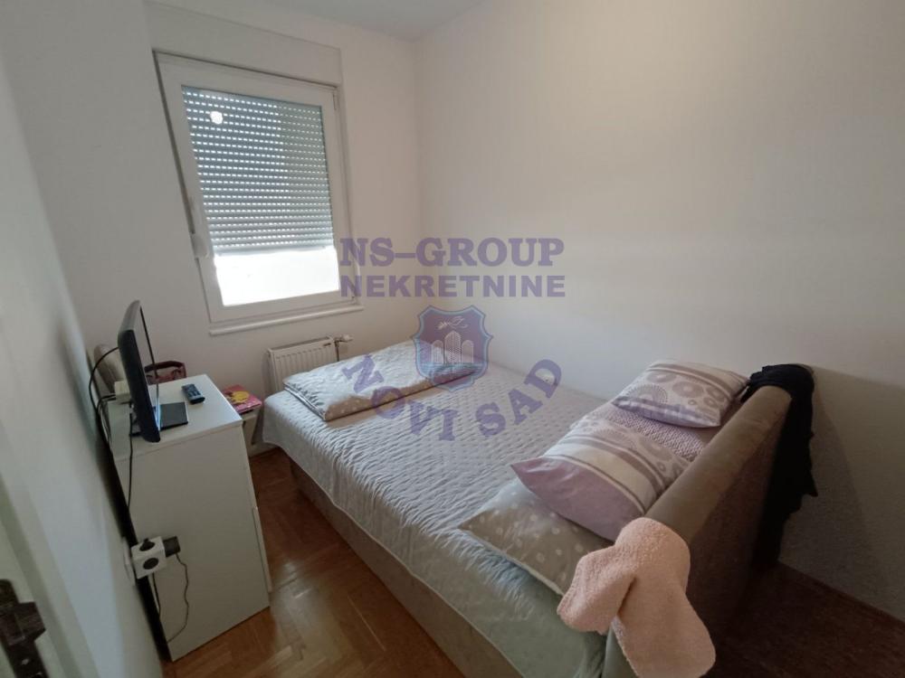 Slika 5 - Jednoiposoban, 36m2, Bulevar oslobođenja Novi Sad, sa terasom, ima lift