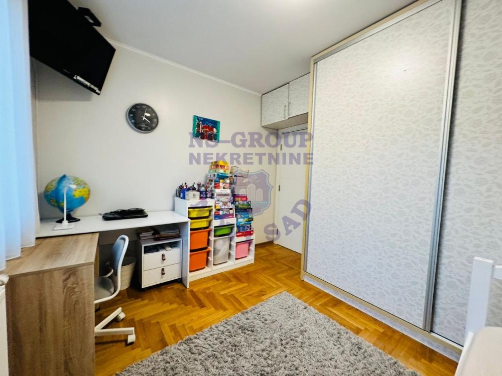 Slika 7 - Izuzetan, namešten trosoban stan na Podbari!