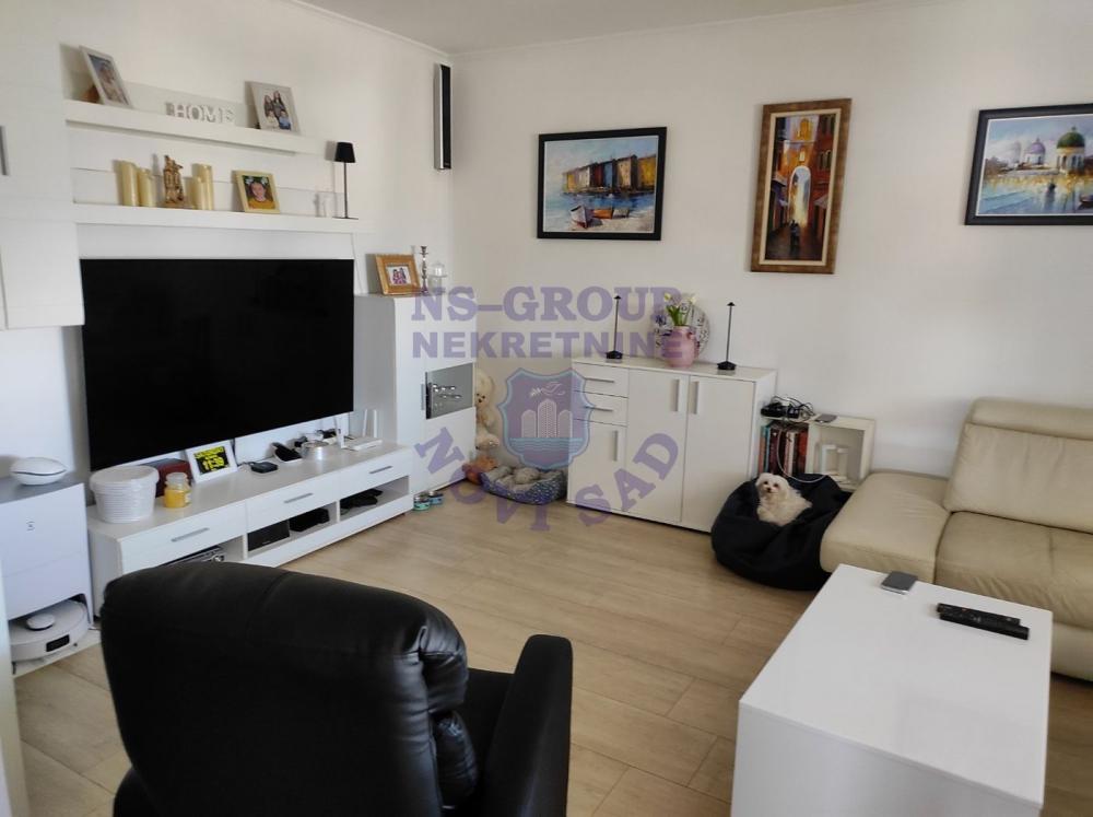 Slika 1 - Izuzetan, renoviran stan na Limanu 2!