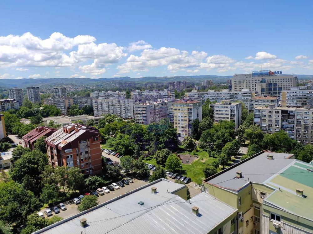 Slika 11 - Izuzetan, renoviran stan na Limanu 2!