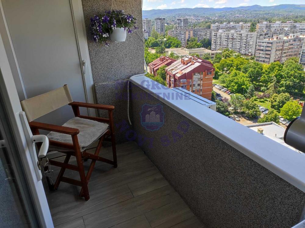 Slika 10 - Izuzetan, renoviran stan na Limanu 2!