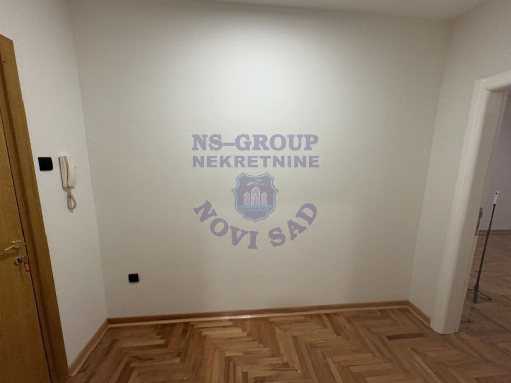Glavna slika -Prodaja stana, 42m2, Grbavica Novi Sad