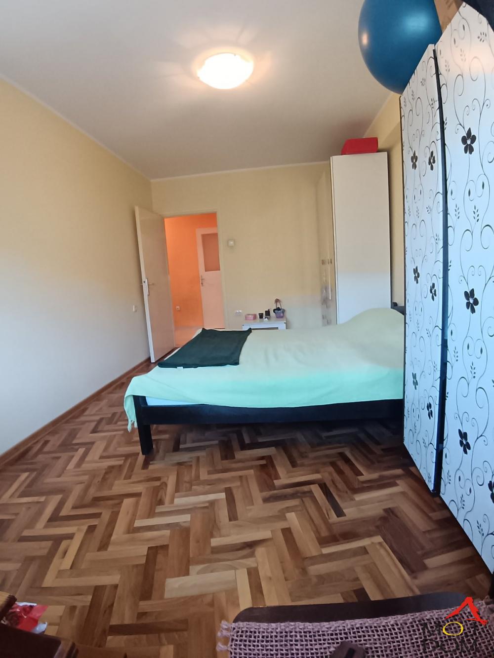 Slika 3 - Stan,NOVI SAD,BULEVAR,kv: 54, € 144200, ID: 1031519