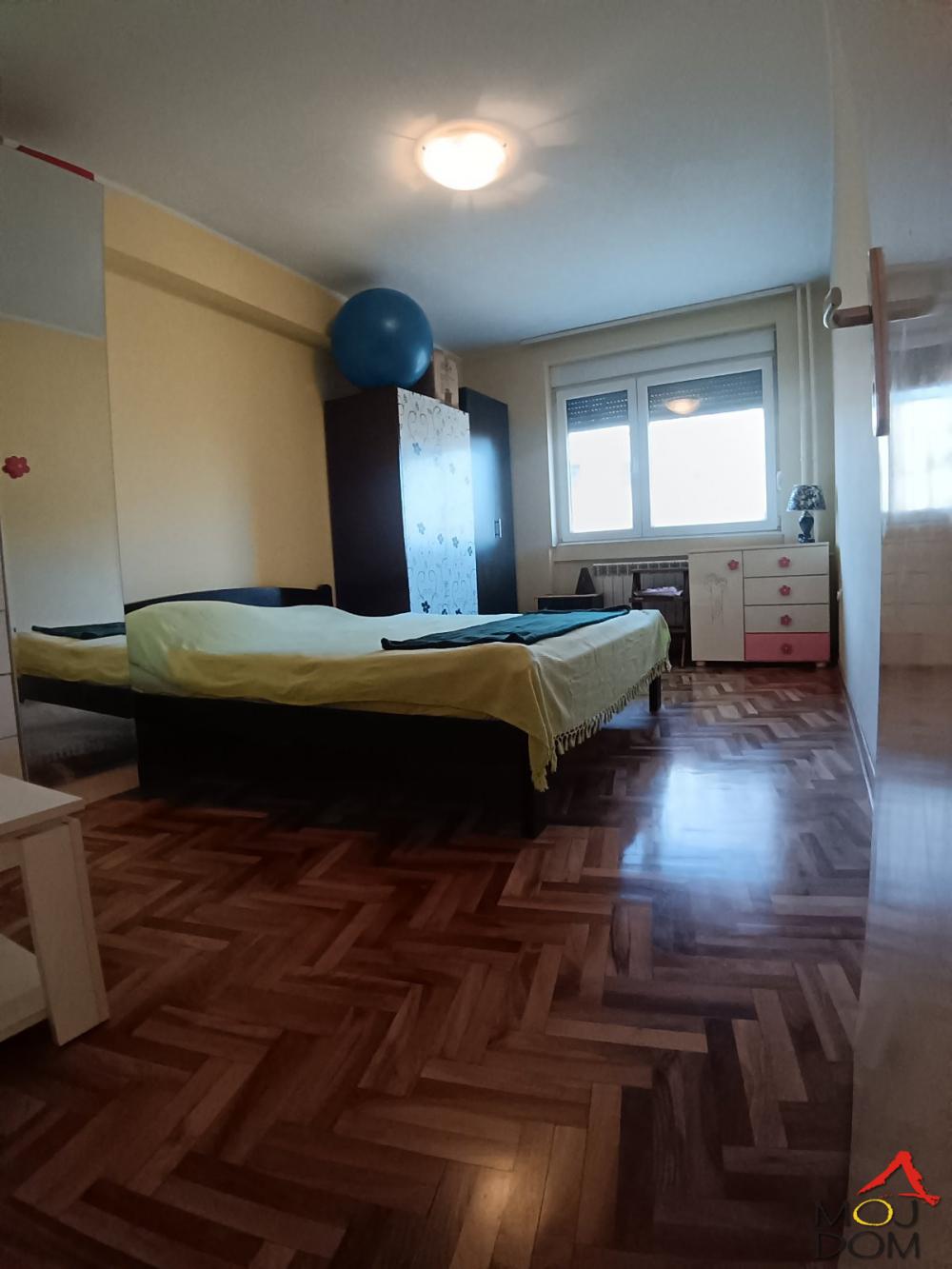 Slika 7 - Stan,NOVI SAD,BULEVAR,kv: 54, € 144200, ID: 1031519
