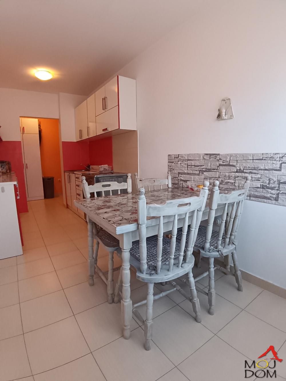 Slika 2 - Stan,NOVI SAD,BULEVAR,kv: 54, € 144200, ID: 1031519