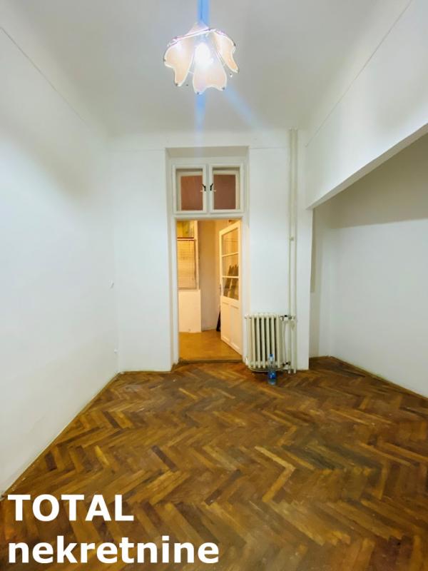 Slika 4 - Stan,NOVI SAD,CENTAR,kv: 21.00, € 73000, ID: 1101959