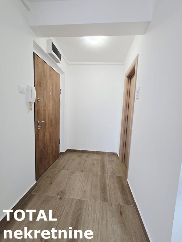 Slika 11 - Stan,NOVI SAD,BULEVAR,kv: 42.00, € 109000, ID: 1100738