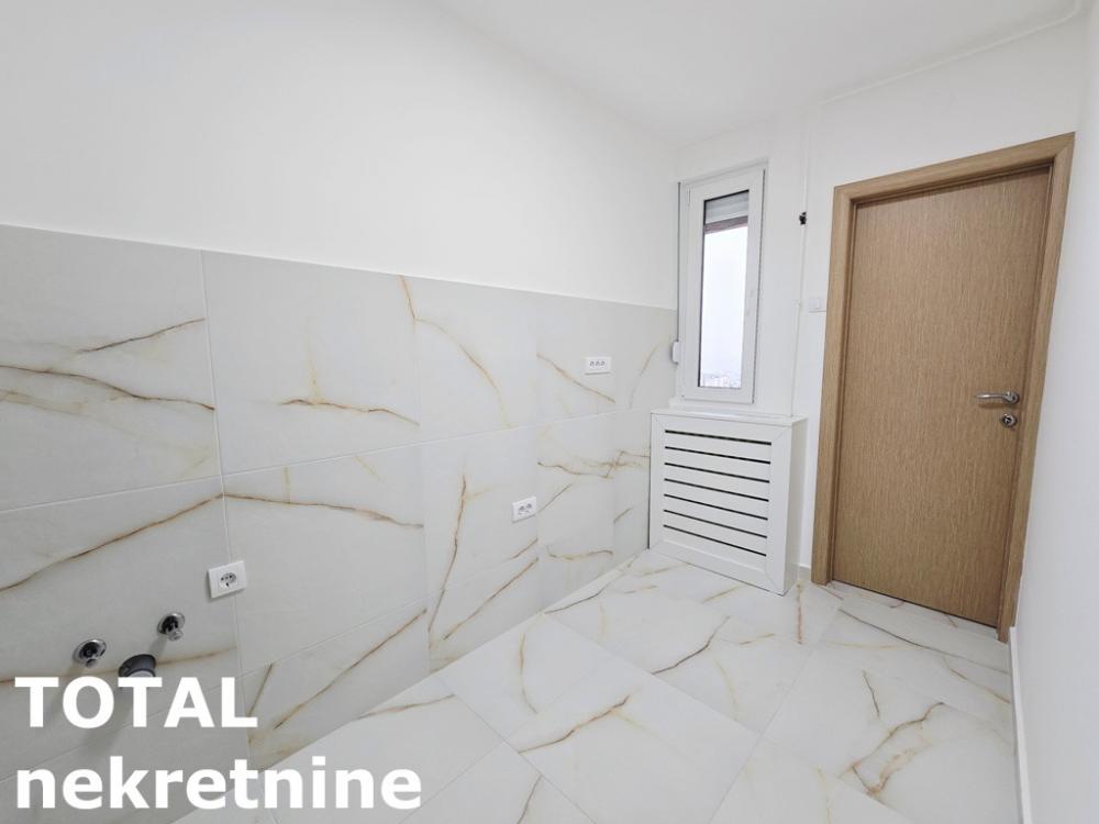 Slika 6 - Stan,NOVI SAD,BULEVAR,kv: 42.00, € 109000, ID: 1100738