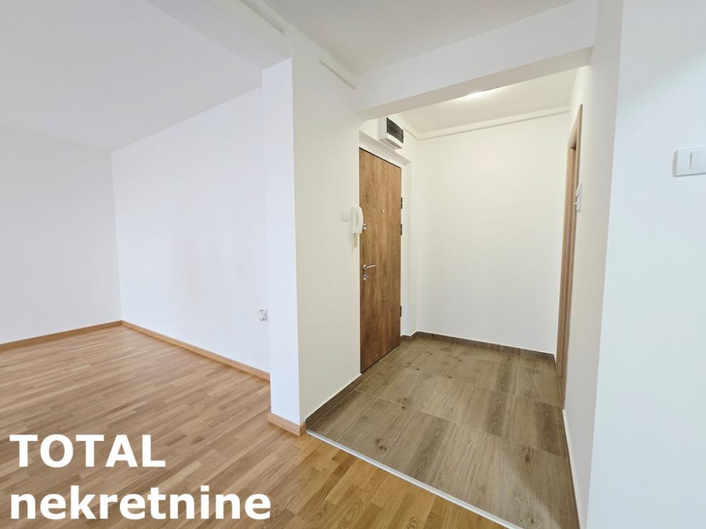 Slika 10 - Stan,NOVI SAD,BULEVAR,kv: 42.00, € 109000, ID: 1100738