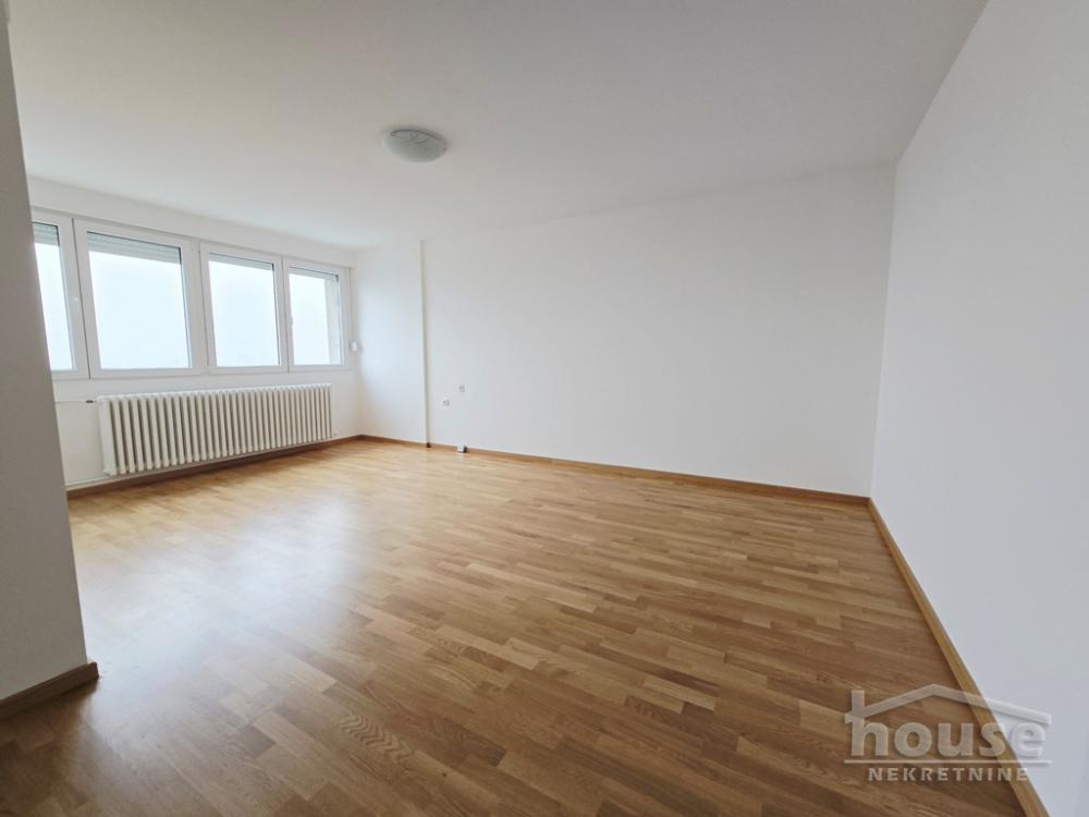 Glavna slika -Stan,NOVI SAD,BULEVAR,kv: 42.00, € 109000, ID: 1063890