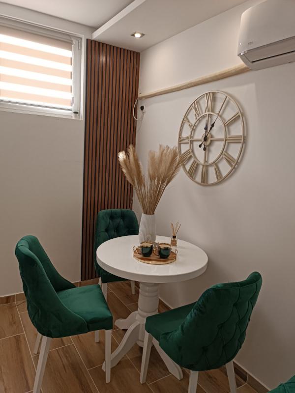 Slika 11 - Stan,NOVI SAD,SALAJKA,kv: 23.00, € 66950, ID: 1058145