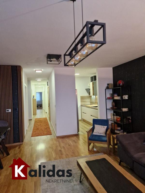 Slika 4 - Stan,PETROVARADIN,BLOK VILA,kv: 98, € 229690, ID: 1008410