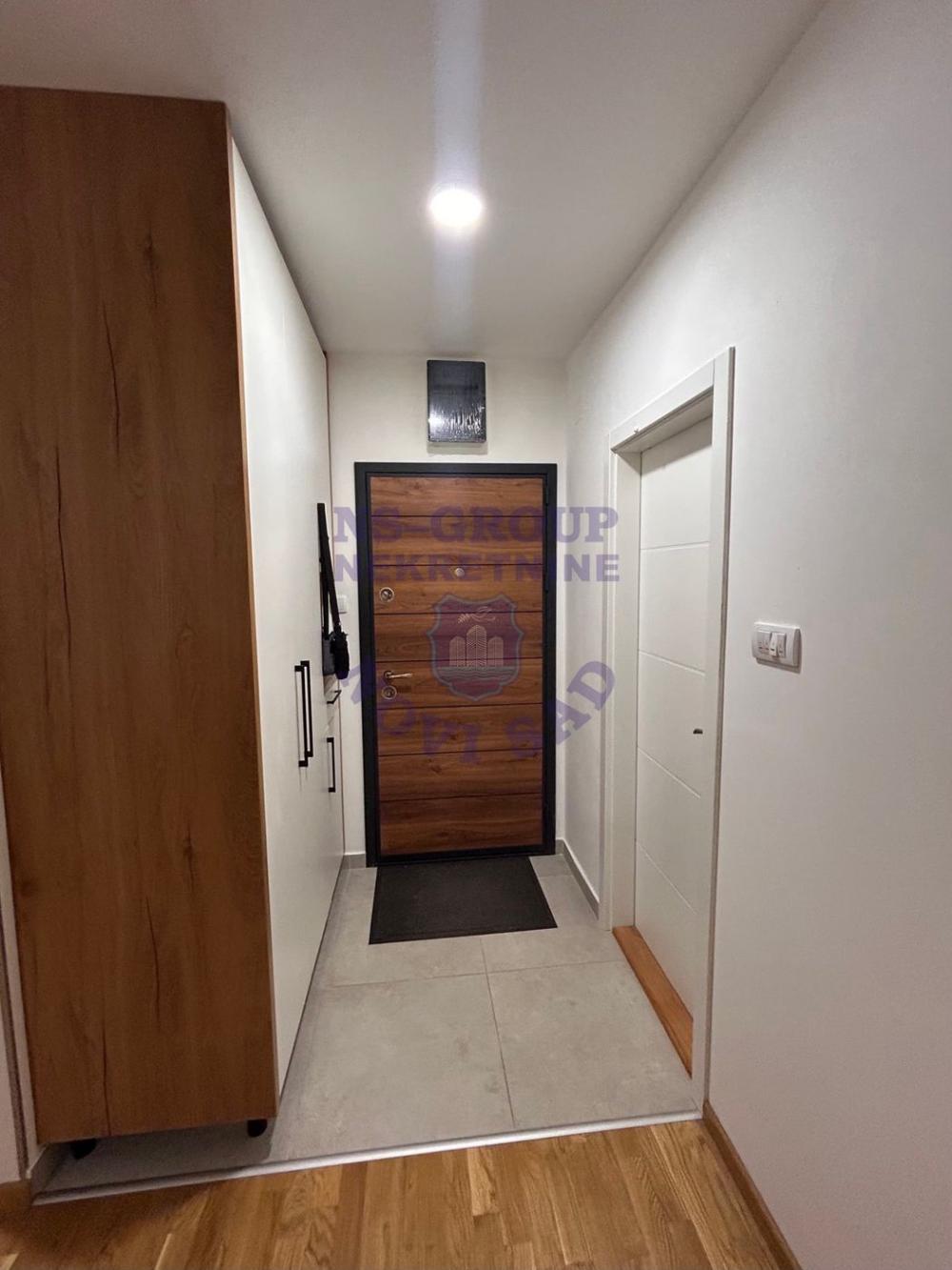 Slika 2 - Jednoiposoban, 36m2, Telep Novi Sad, sa terasom, ima lift