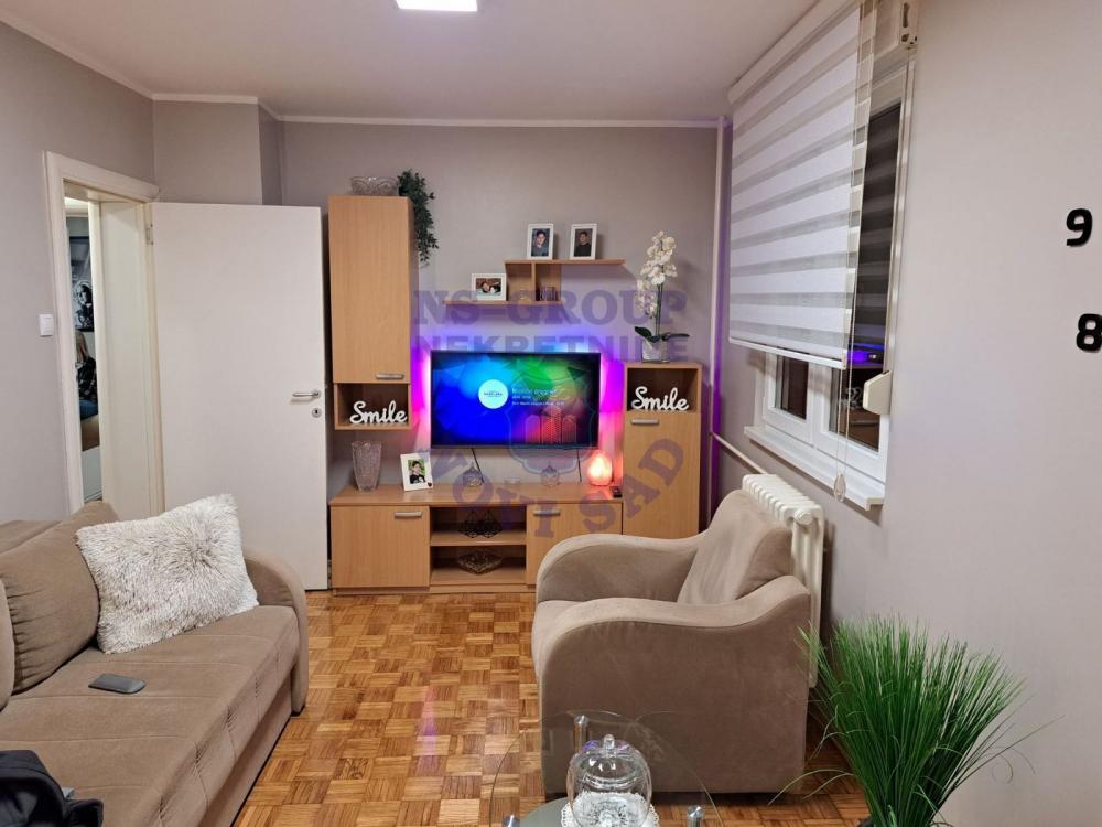 Slika 1 - Dvosoban, 46m2, Detelinara Novi Sad, sa terasom