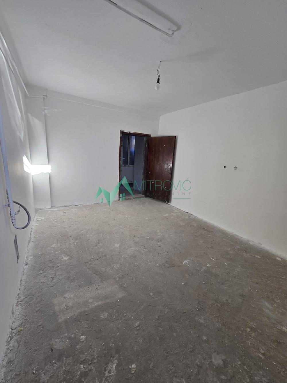 Slika 3 - Odlična prilika, stan na Klisi 