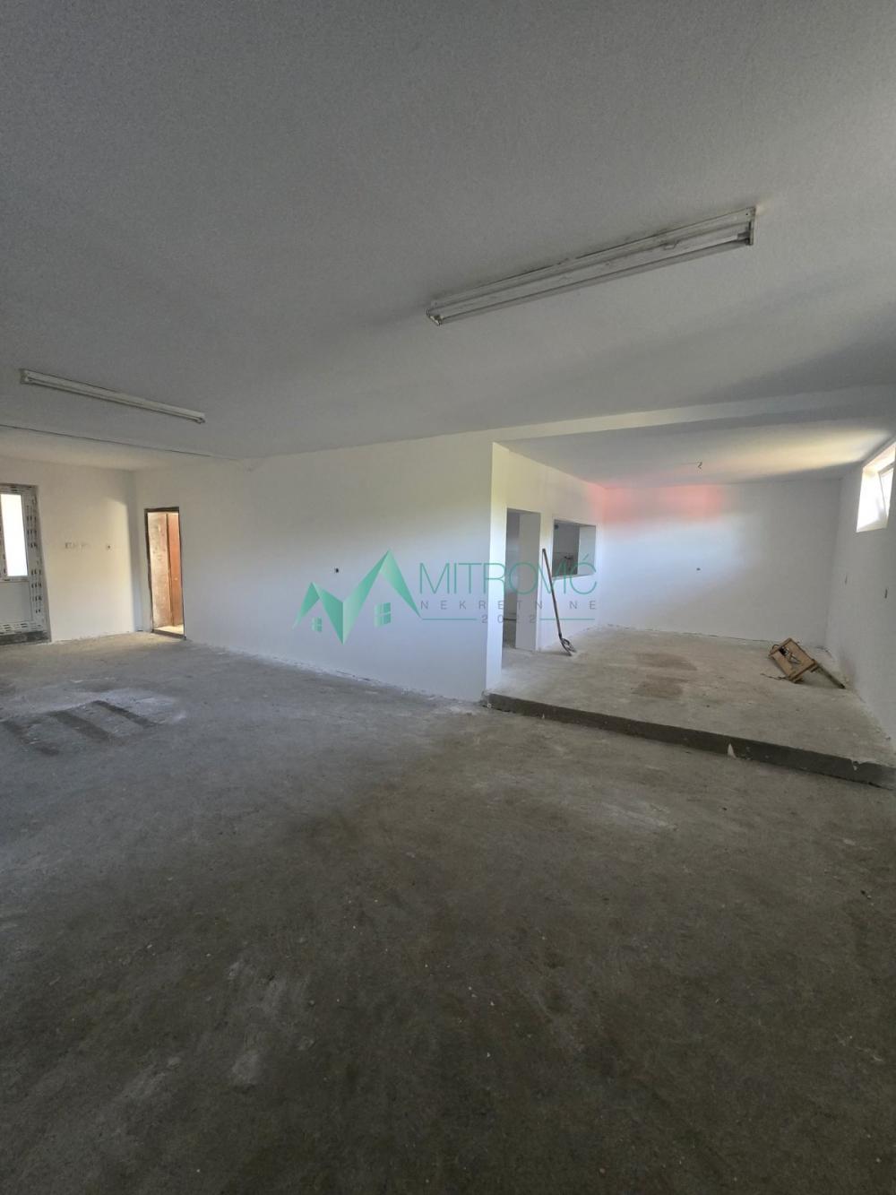 Slika 8 - Odlična prilika, stan na Klisi 