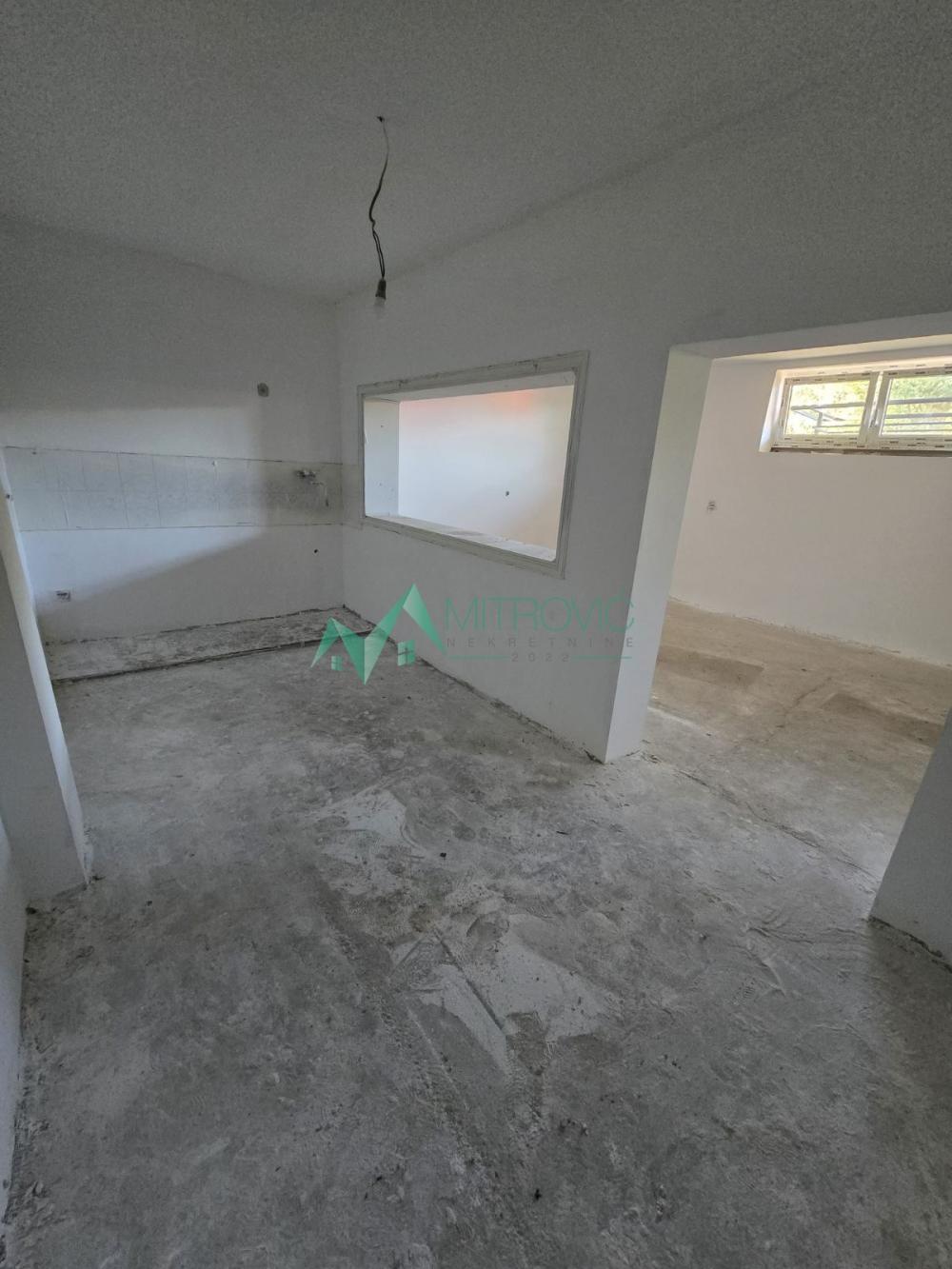 Slika 6 - Odlična prilika, stan na Klisi 