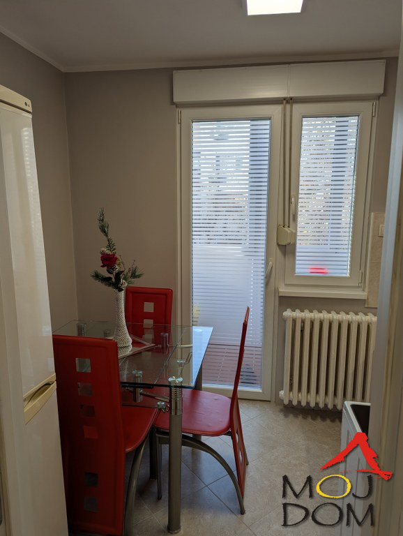 Slika 4 - Stan,NOVI SAD,DETELINARA,kv: 46, € 133500, ID: 1031546