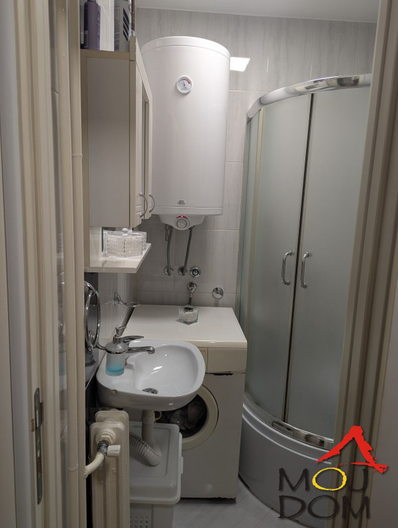 Slika 5 - Stan,NOVI SAD,DETELINARA,kv: 46, € 133500, ID: 1031546