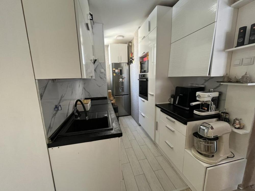 Slika 4 - Troiposoban stan 71m Liman II Fruškogorska