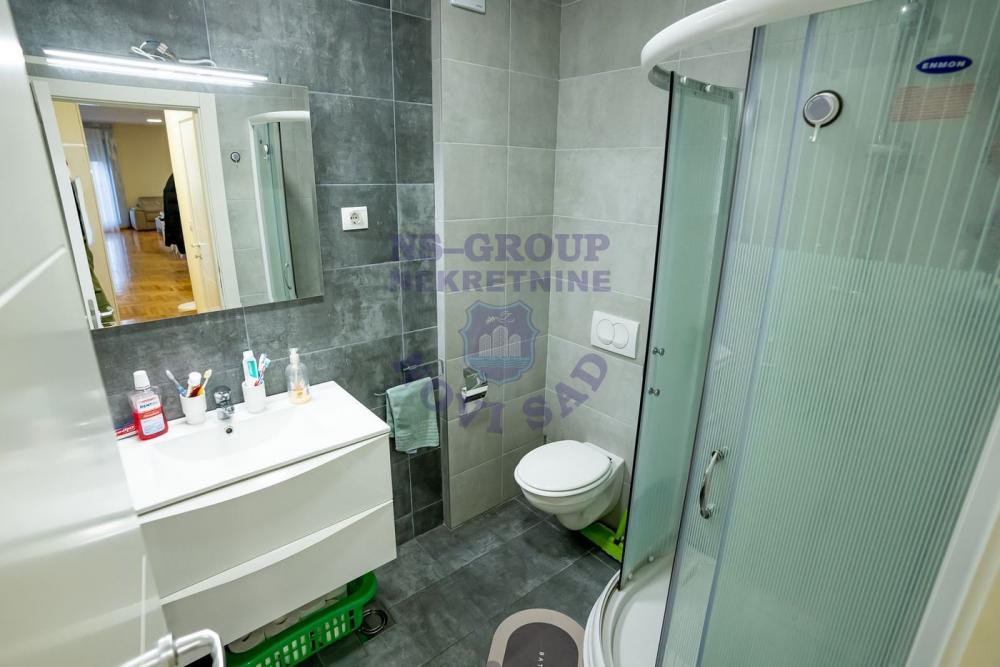 Slika 10 - Četvorosoban, 91m2, Nova Detelinara Novi Sad, ima lift