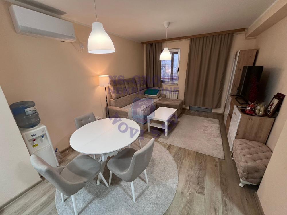 Slika 11 - Dvosoban, 44m2, Bulevar oslobođenja Novi Sad