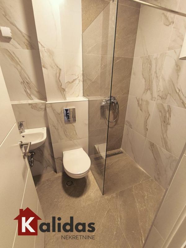 Slika 6 - Stan,NOVI SAD,TELEP,kv: 42, € 112500, ID: 1008408