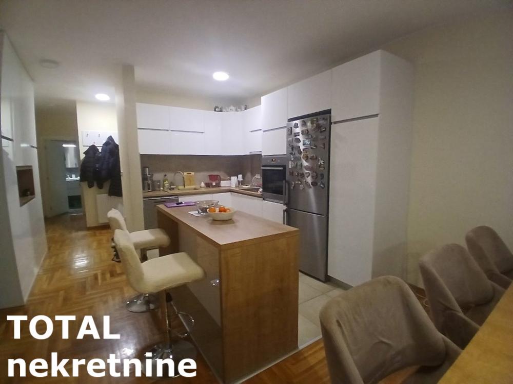 Slika 6 - Stan,NOVI SAD,NOVA DETELINARA,kv: 92.00, € 270000, ID: 1101933