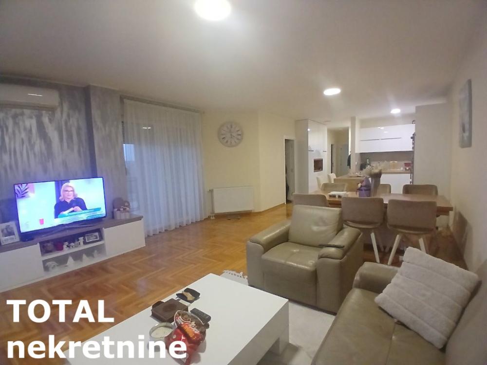 Slika 5 - Stan,NOVI SAD,NOVA DETELINARA,kv: 92.00, € 270000, ID: 1101933