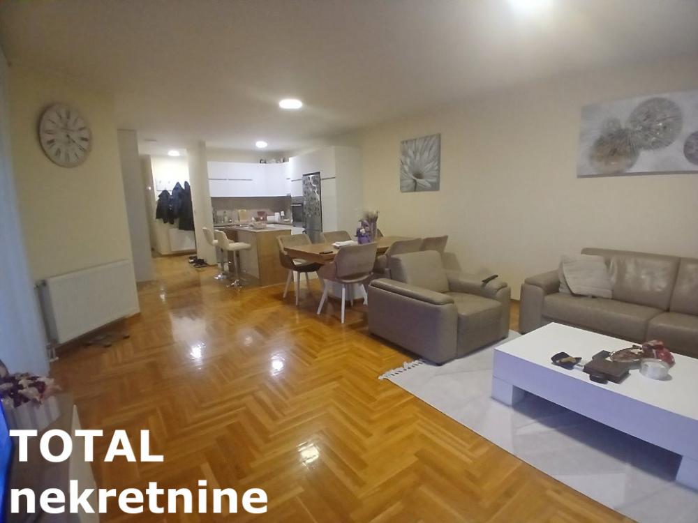 Slika 4 - Stan,NOVI SAD,NOVA DETELINARA,kv: 92.00, € 270000, ID: 1101933