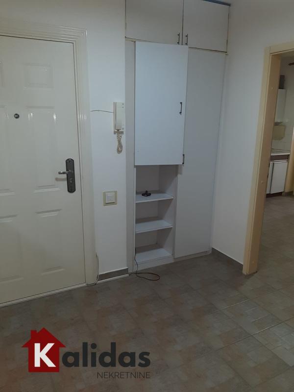 Slika 2 - Stan,NOVI SAD,AVIJACIJA,kv: 60, € 130000, ID: 1008409