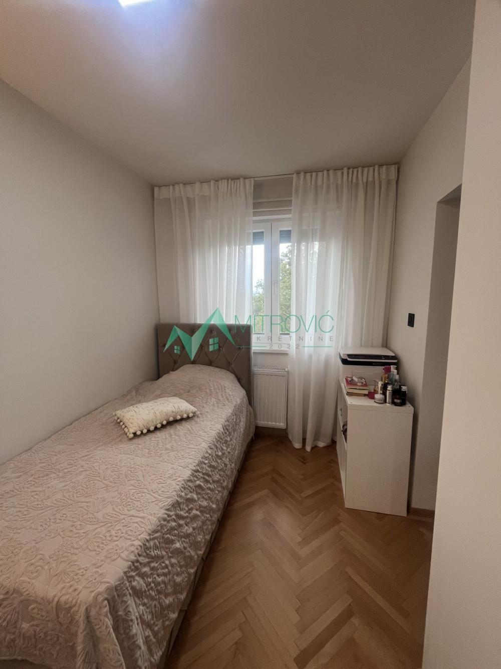 Slika 4 - Kompletno renoviran i opremljen stan, omogućen kredit za mlade!