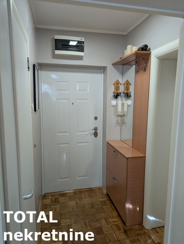 Slika 11 - Stan,NOVI SAD,DETELINARA,kv: 46.00, € 129600, ID: 1101966