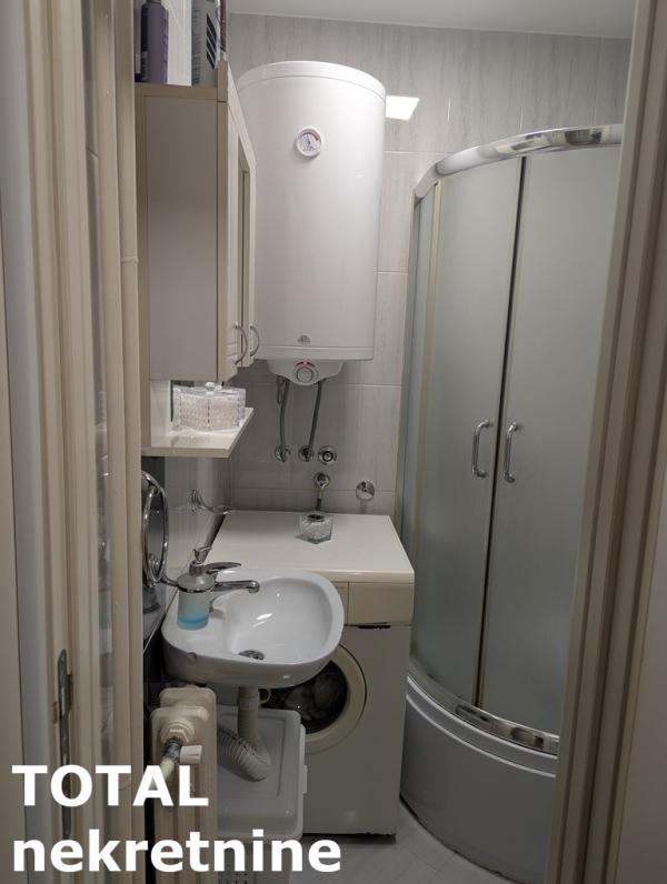 Slika 9 - Stan,NOVI SAD,DETELINARA,kv: 46.00, € 129600, ID: 1101966