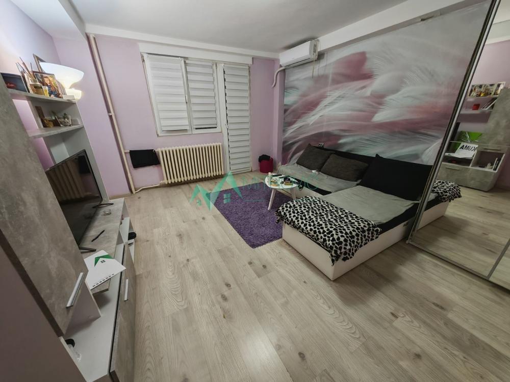 Glavna slika -Ž.stanica, 51m2. Dvosoban stan. 