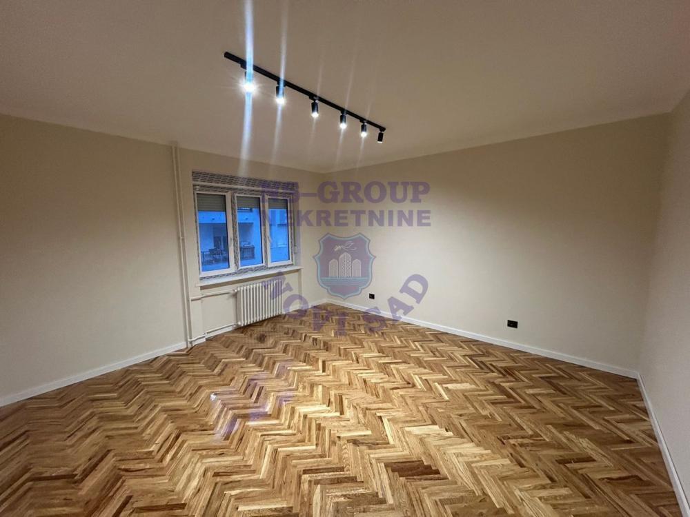 Glavna slika -Dvosoban, 59m2, Novi Sad centar Novi Sad, sa terasom