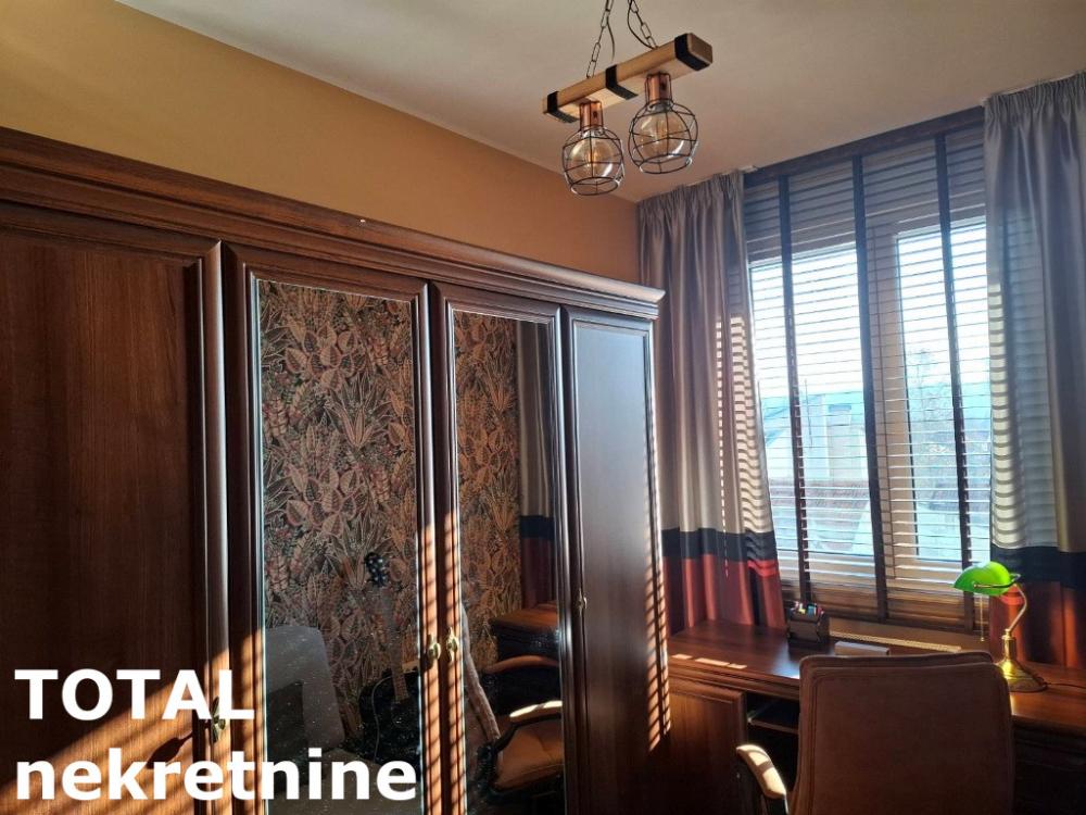 Slika 4 - Stan,NOVI SAD,TELEP,kv: 59.00, € 180000, ID: 1101981