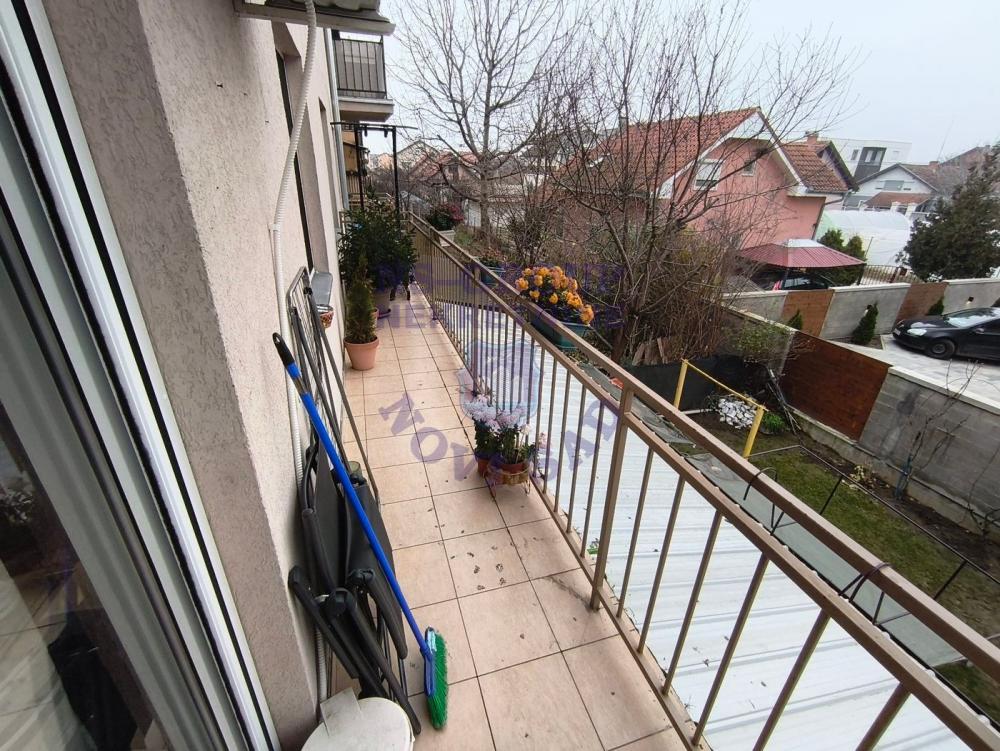 Slika 6 - Dvoiposoban, 52m2, Adice Novi Sad, sa terasom